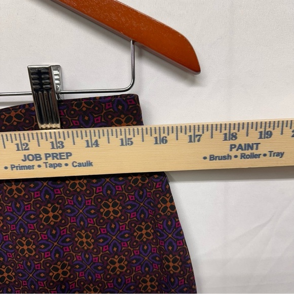 Susan Graver Stretch Knit Pull On Pants Small Purple Geometric Print - Picture 5 of 7